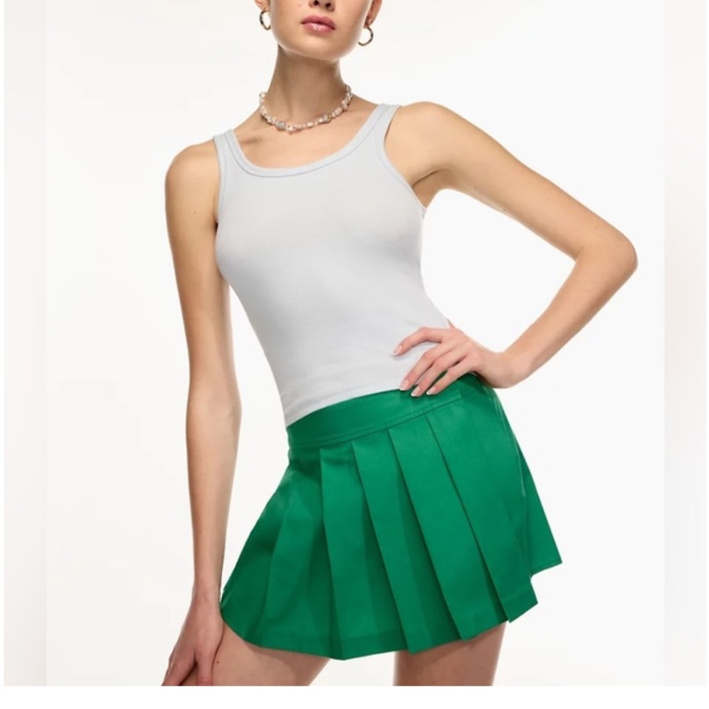 Aritzia Sun-Deh Pleat Rowan Skirt Skort in Natural Green Size 10 NWT NEW